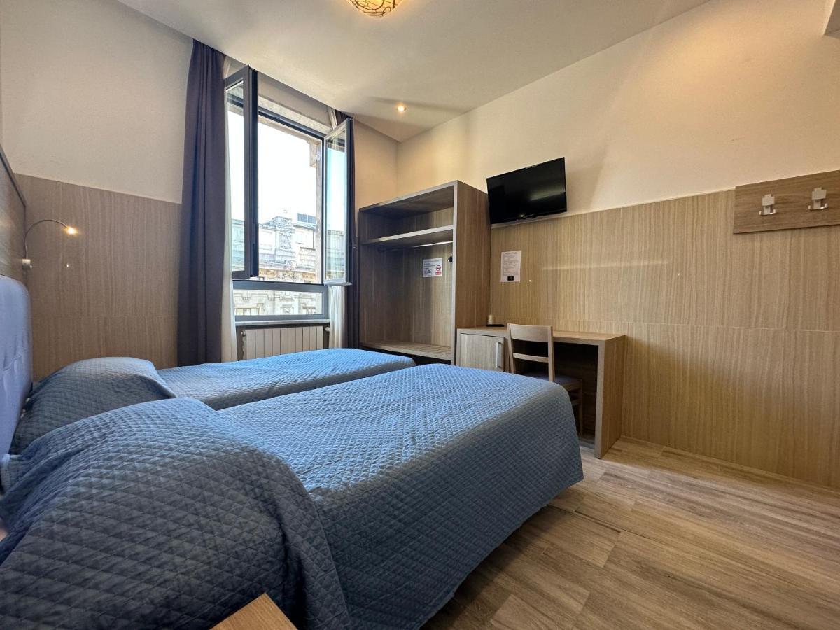 Hotel Midway Milan Bagian luar foto